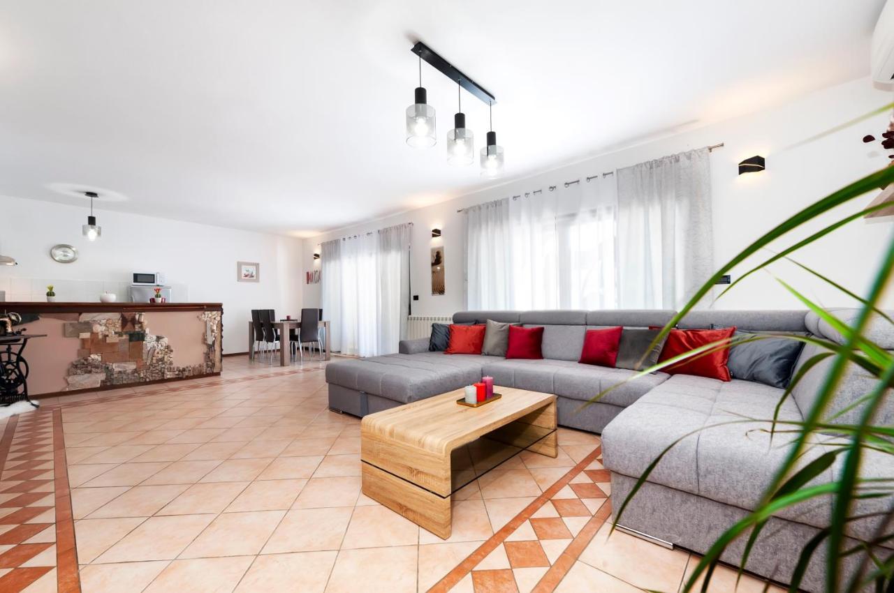 Apartment St. Antonio Ровин Екстериор снимка